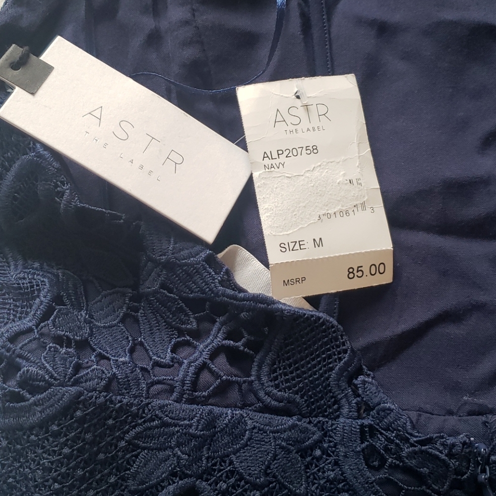 ASTR Lace Romper - Picture 5 of 6